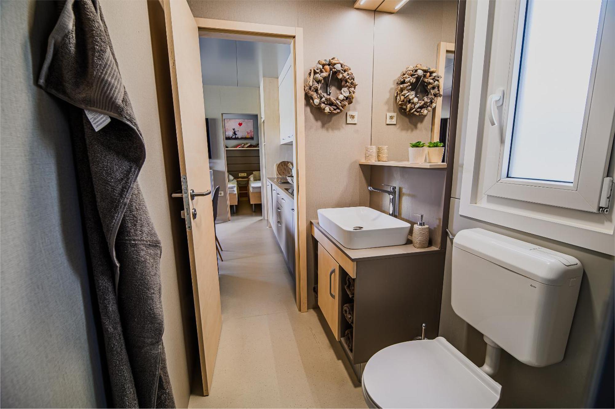 Deluxe Lake View Mobile Homes With Thermal Riviera Tickets Catez ob Savi Buitenkant foto