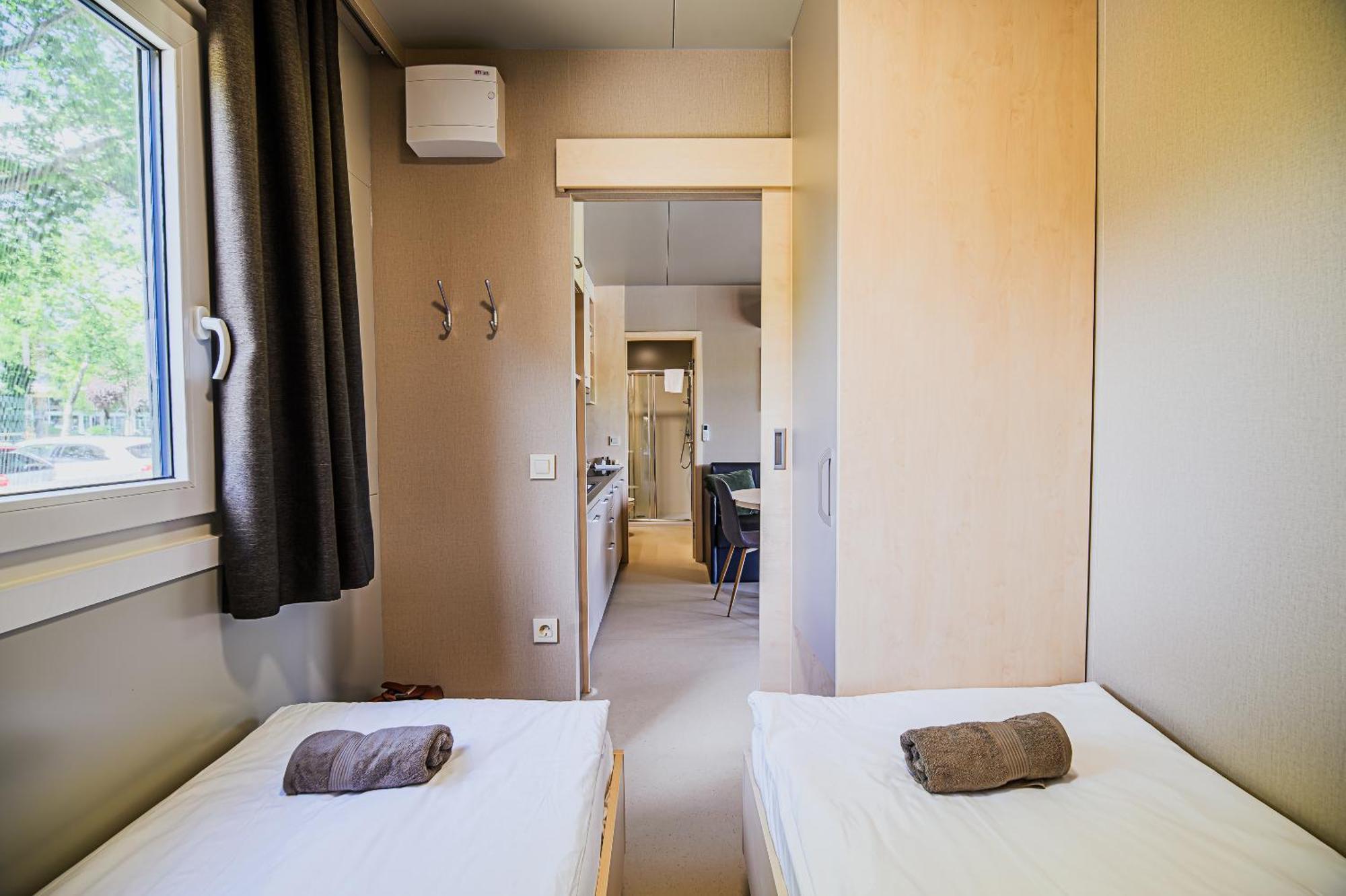 Deluxe Lake View Mobile Homes With Thermal Riviera Tickets Catez ob Savi Buitenkant foto