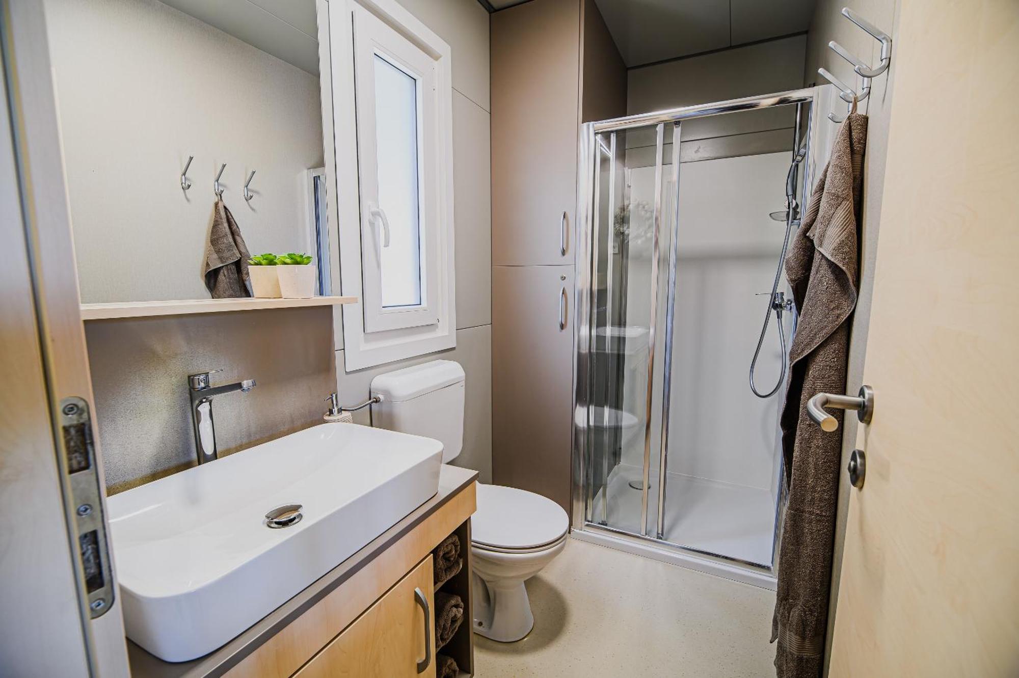 Deluxe Lake View Mobile Homes With Thermal Riviera Tickets Catez ob Savi Buitenkant foto